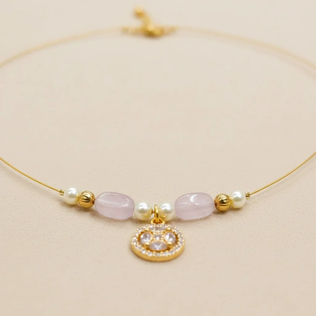 “Pearl Glow Pendant Chain” 4