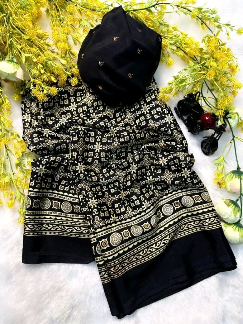 Pure Crepe Gajji Sarees thumbnail 2