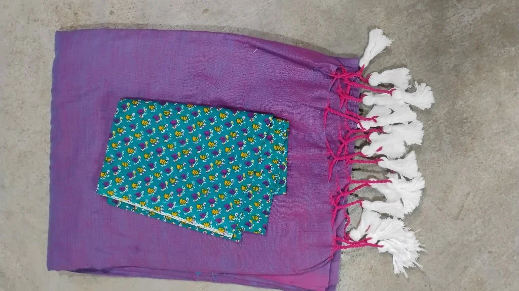 Lavender Colour Plain Kadhi Cotton Saree thumbnail 2