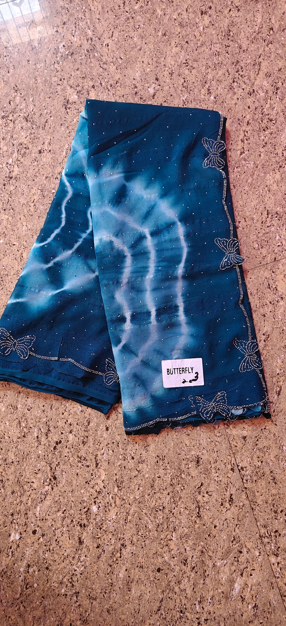Butterfly Brand Teal Tie Dye Saree with Swarovski Stone Stone Work thumbnail 2
