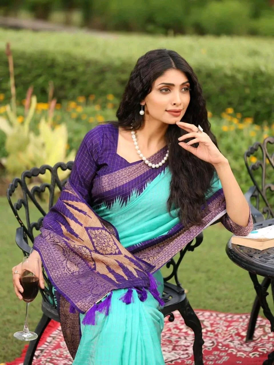 Soft Dola Silk Skyblue Checkered Saree with Purple Zari Border 4