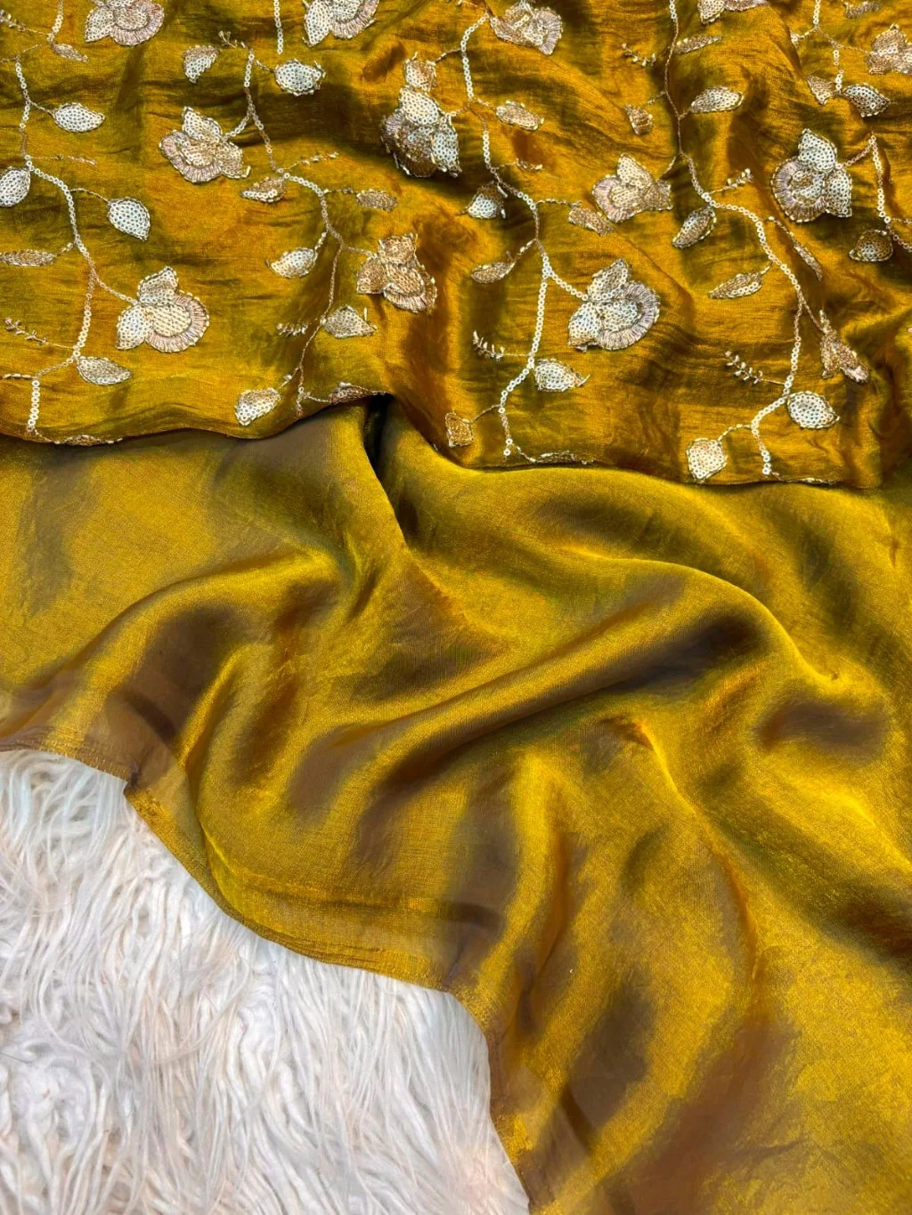 Epic Fancy Saree thumbnail 9