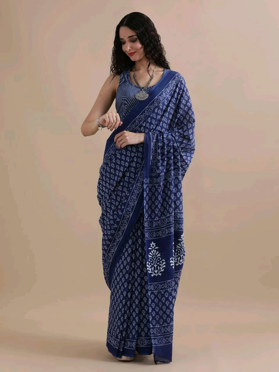 New updateBagru Block Print Cotton mulmul Sarees With Running Blouse Fabric:- Pure Mulmul (9280)Saree:-5.5m+ Blouse:- 1mPrice:- 700 thumbnail 7