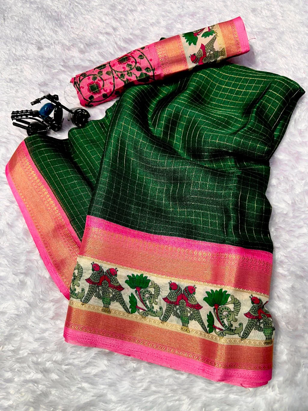 Mysore Silk Saree with Peacock and Lotus Border thumbnail 3