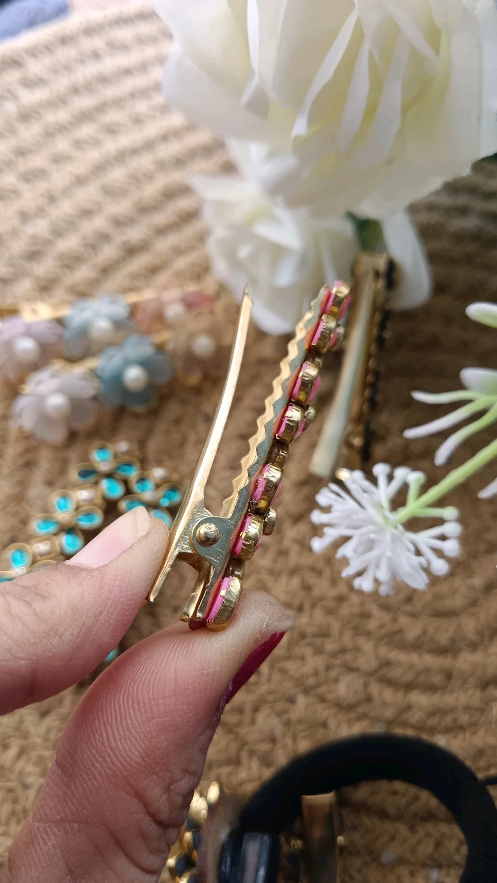Gold Tone Pink Enamel Floral Alligator Hair Clips 3