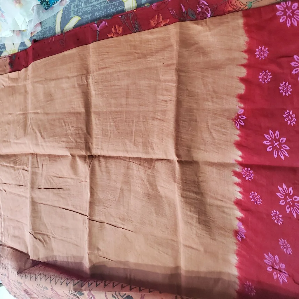 Red Khadi Floral Bird Print 100 Count Cotton 4 Colour Combination Print Saree. thumbnail 3