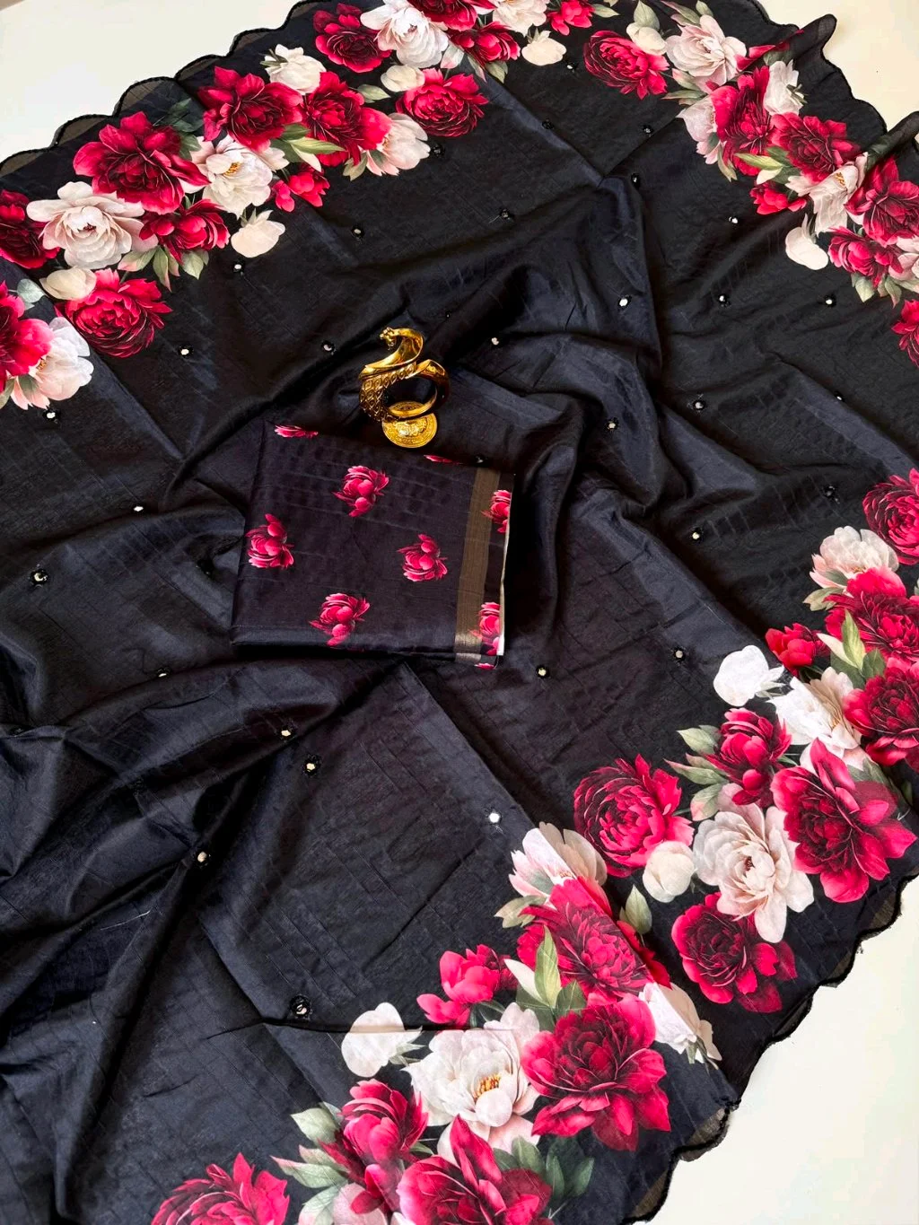 Tussar Saree with Floral Border and Blouse 5