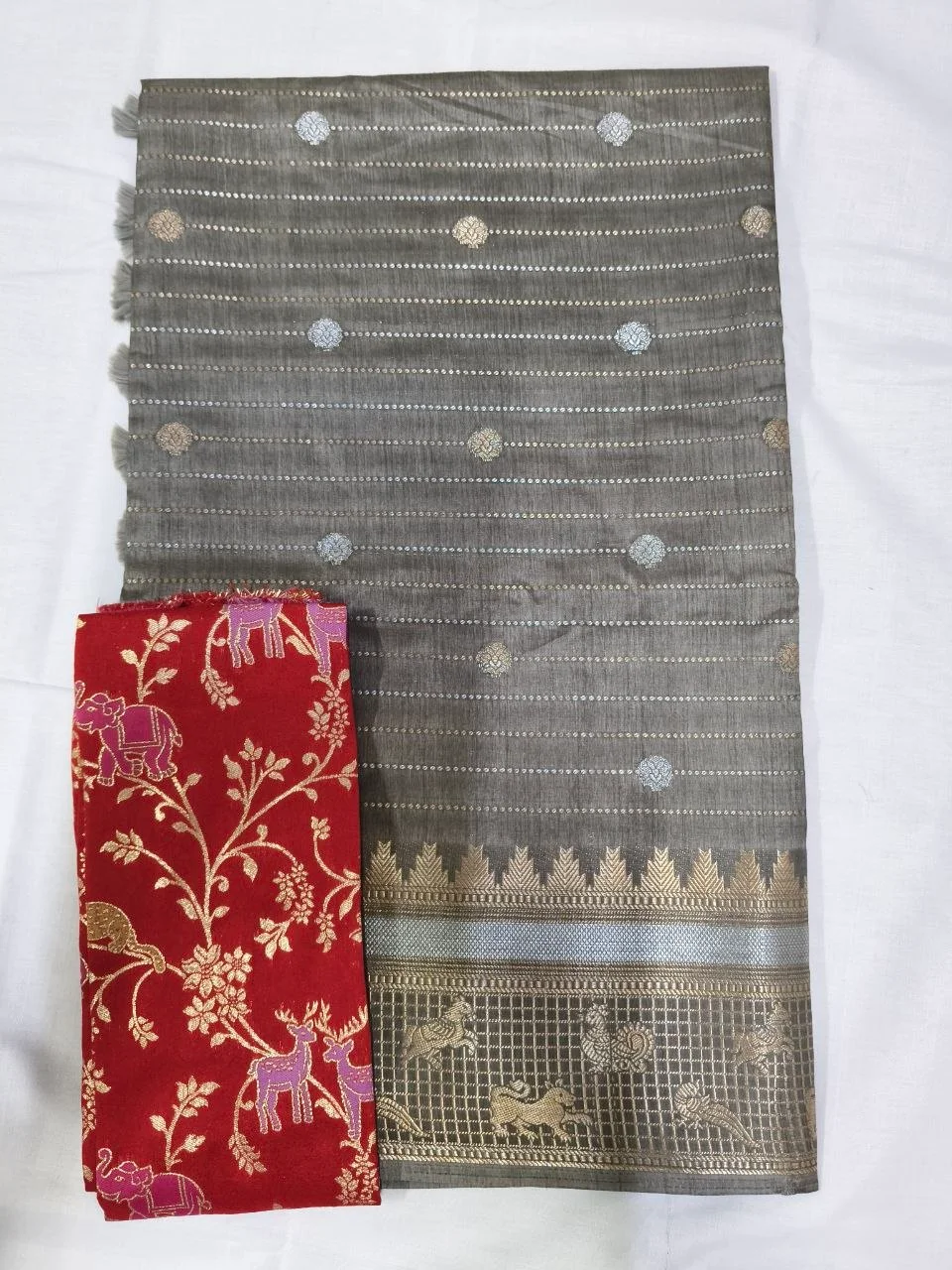 Magenta Silk Saree with Animal Motif Border and Yellow Blouse thumbnail 2