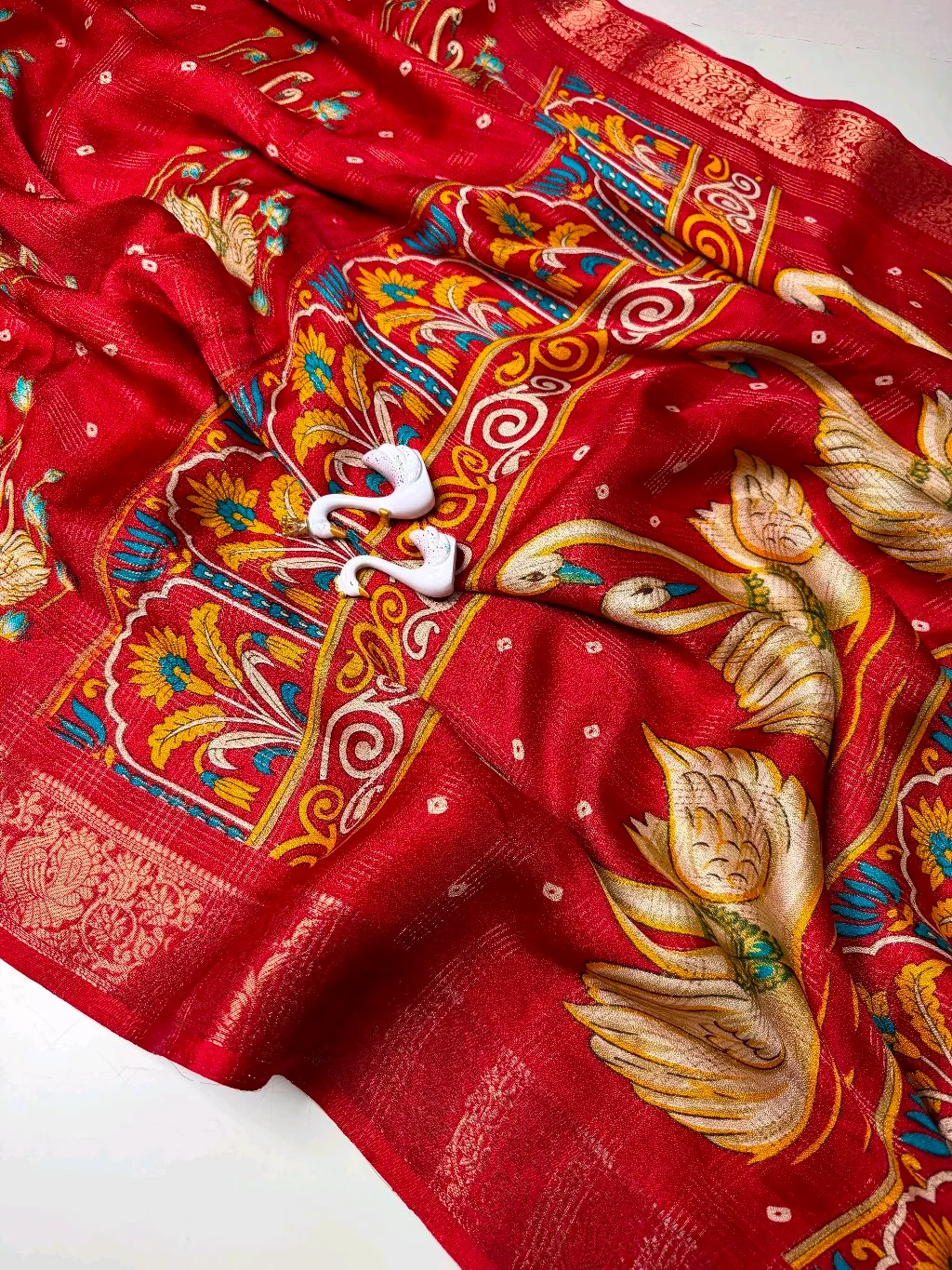 Bandhani Style Chiffon Saree with Geometric Zari Border 3