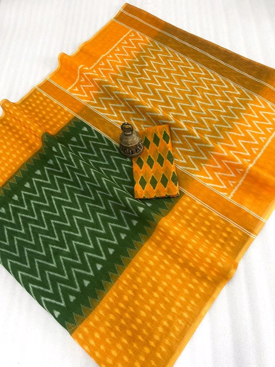 Vibrant Ikat Print Cotton Blend Sarees thumbnail 8