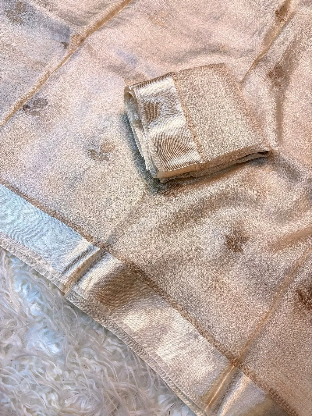 Viscose Khadi Silk Satin Saree thumbnail 5