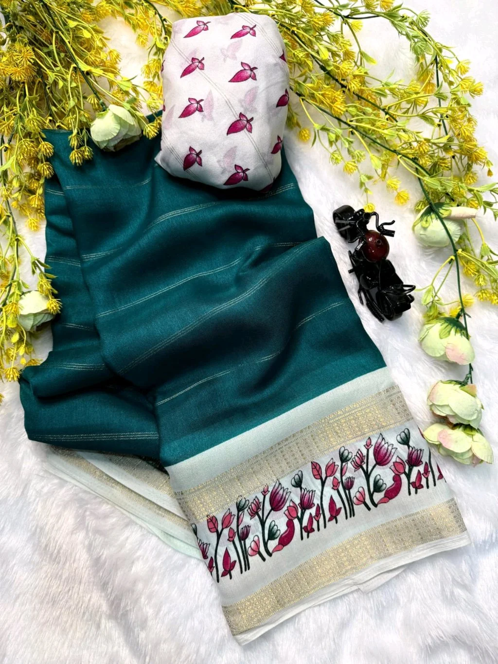 Soft Georgette Saree with Floral Printed Border and Blouse 1