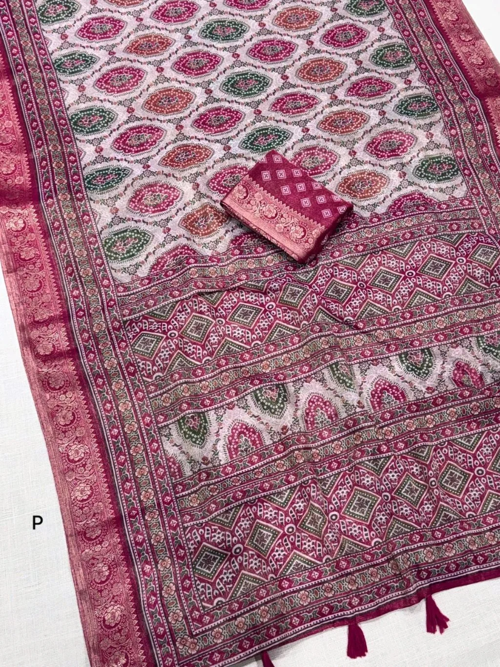 Ajrakh Print Sarees thumbnail 4