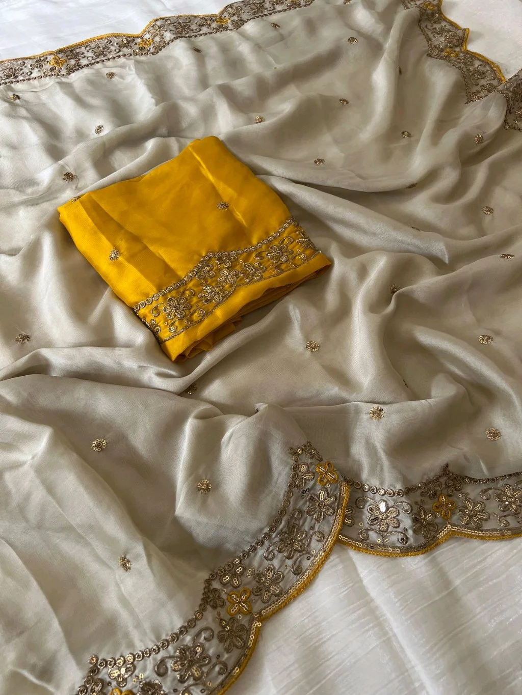 Heavy Rangoli Silk Saree 8