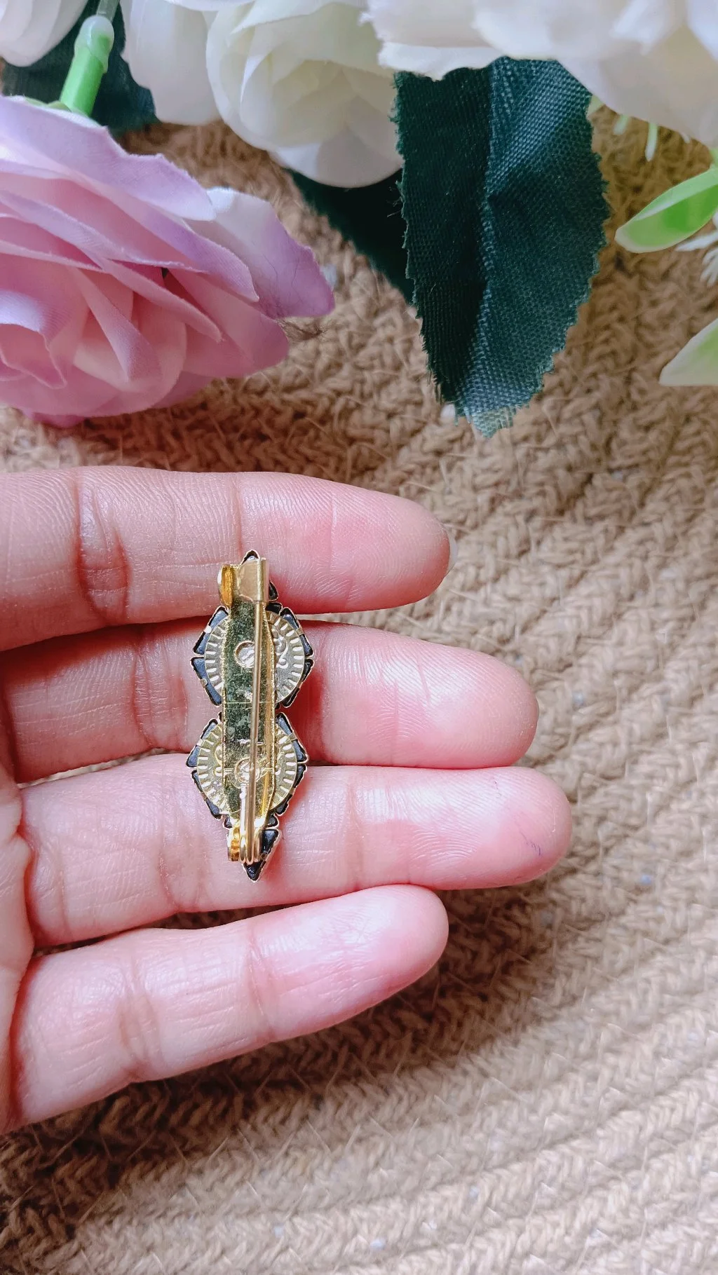 Geometric Blue Enamel Gold Tone Saree Brooch Pin thumbnail 3