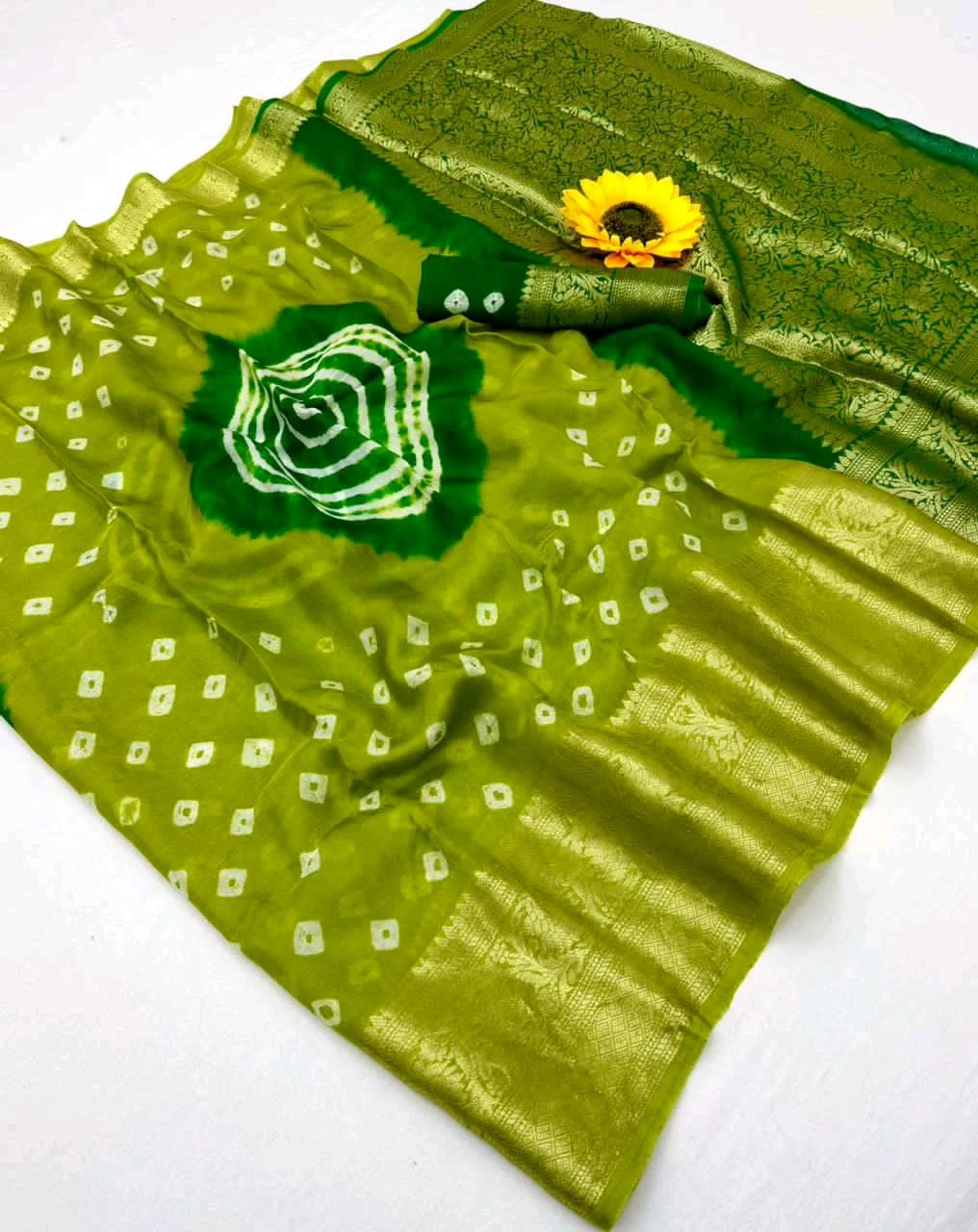 Kanjivaram  Bandhani Saree with Gold Zari Border 8