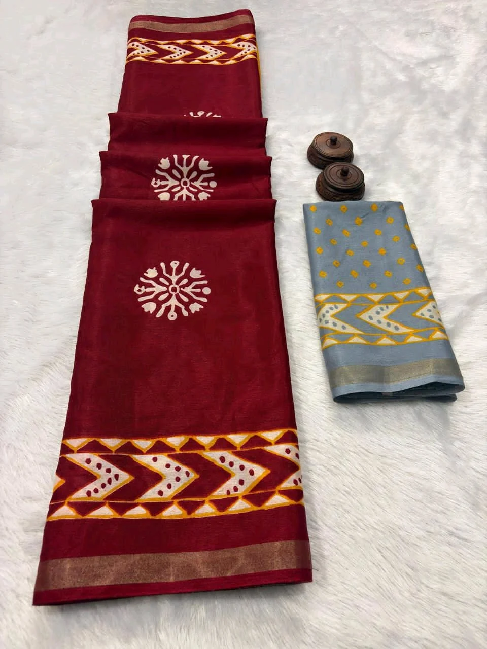 Soft Mul Mul Cotton Saree with Contrast Blouse Piece thumbnail 3