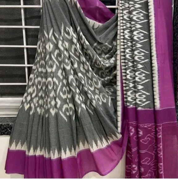Lenin Ikat Cotton Saree thumbnail 9