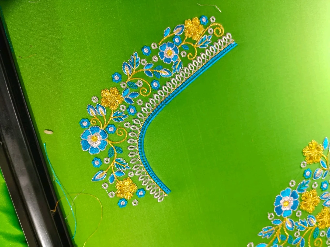 Blue and Gold Floral Computer Embroidery Design thumbnail 3