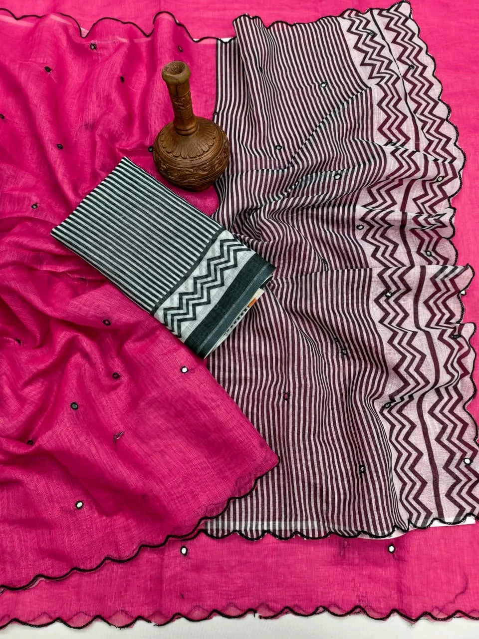Coral Pink Scalloped Saree with Striped Pallu 2