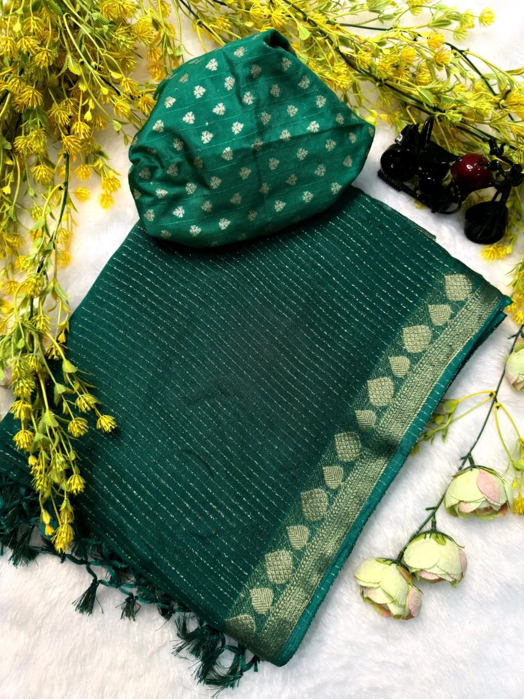 Heavy Marshmellow Soft Sarees thumbnail 2