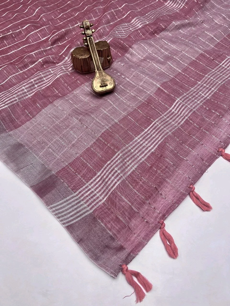 Pure Cotton lenin Saree with Striped Blouse thumbnail 9
