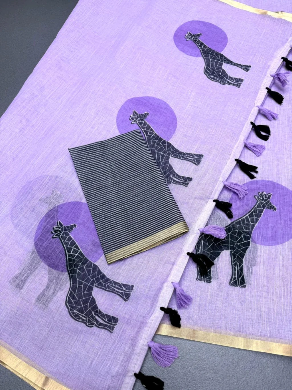 Premium Plain Lenin Cotton Saree with Giraffe Print and Striped Blouse thumbnail 2