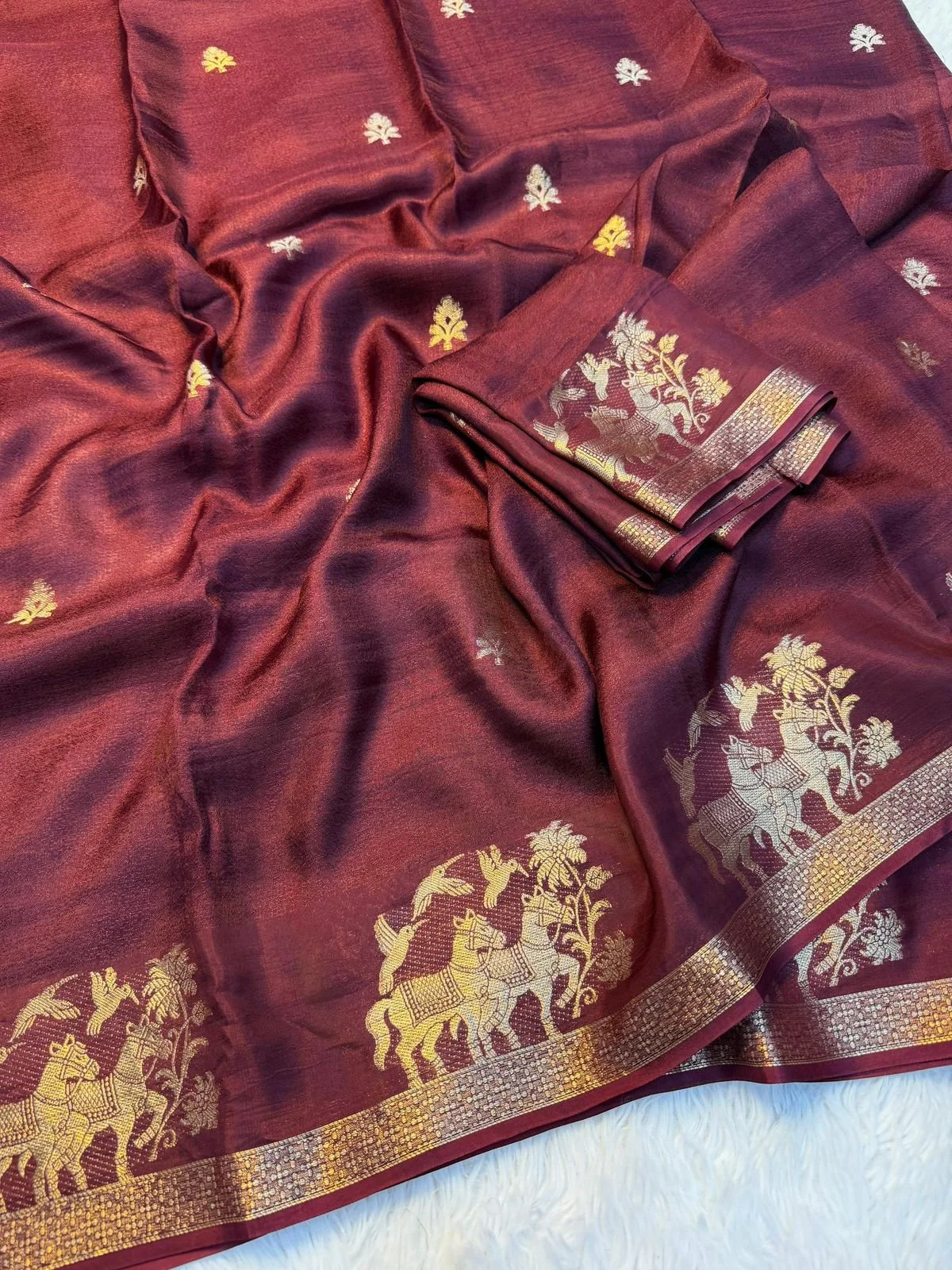 Pure VISCOSE Kadhi silk Horse 1