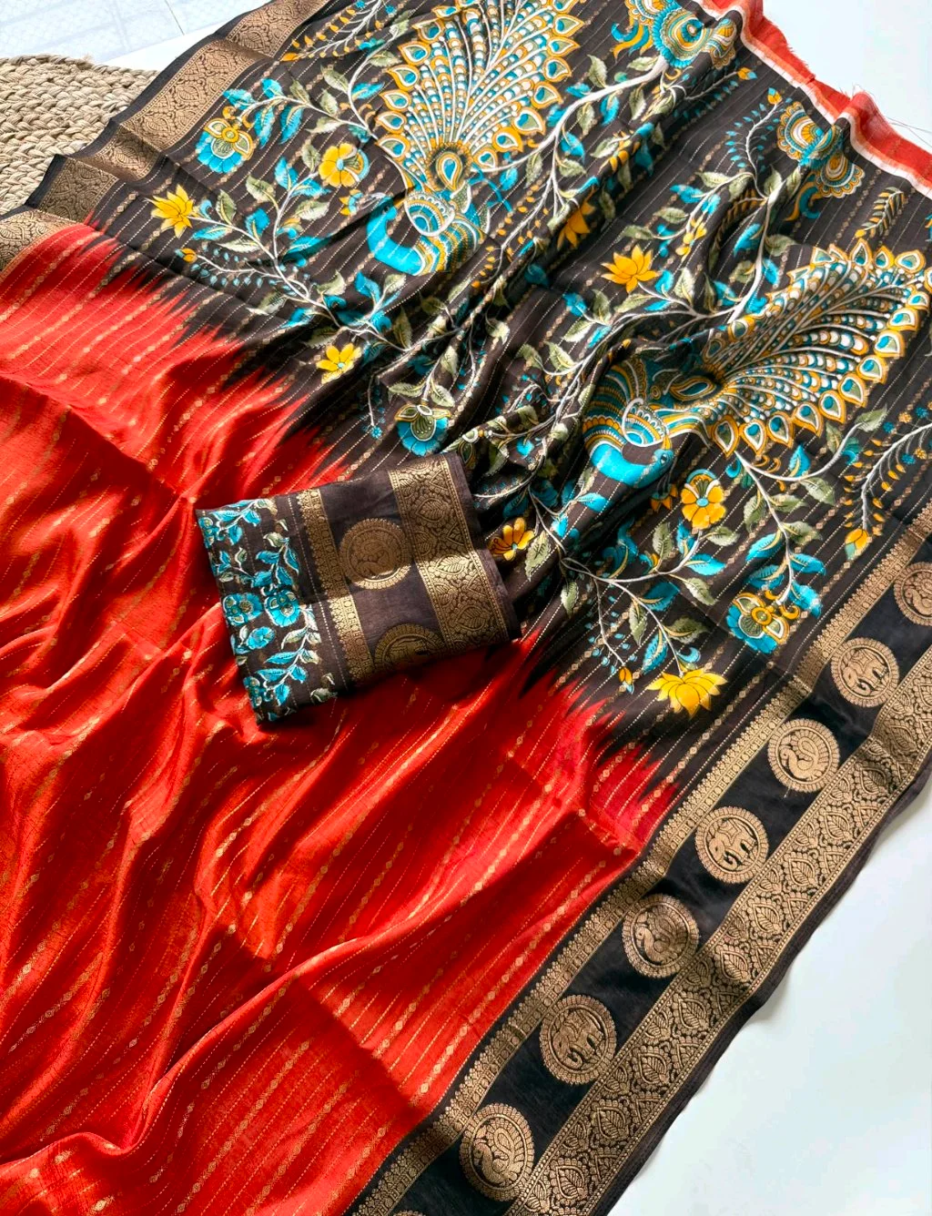 Red Silk Blend Saree with Black Zari Border thumbnail 4