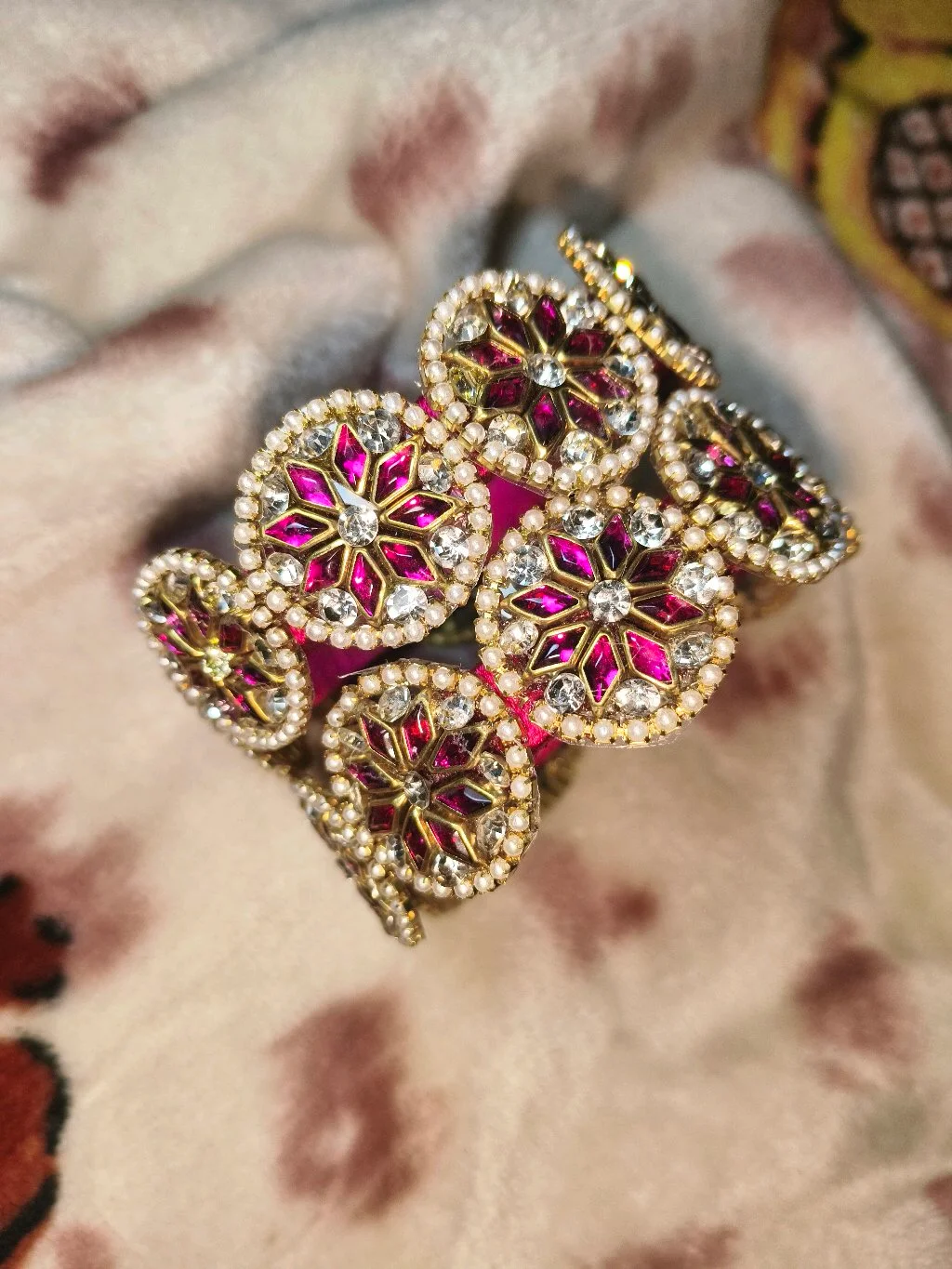 Traditional Pink Stone and Pearl Cluster Elegent Theard Bangles thumbnail 1
