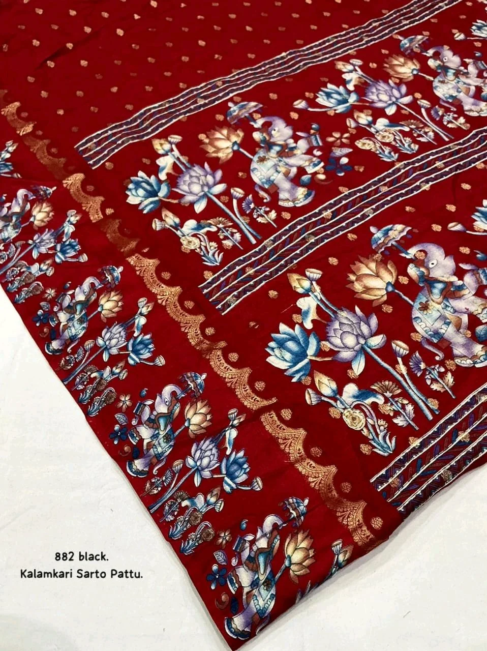 Kalamkari Printed Saree with Gold Border 8