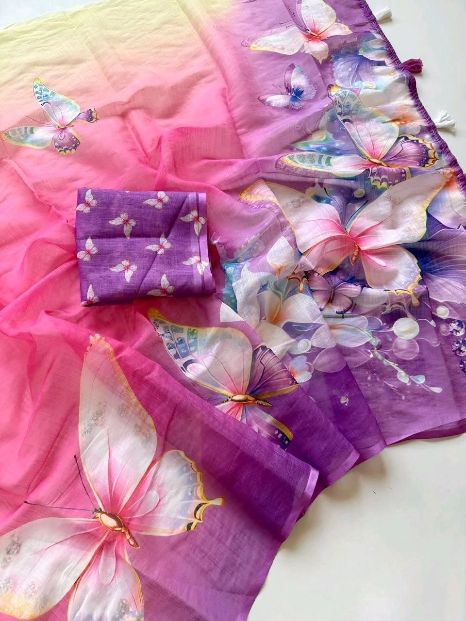 Soft Linen Blend Floral Butterfly Print Saree Collection thumbnail 4