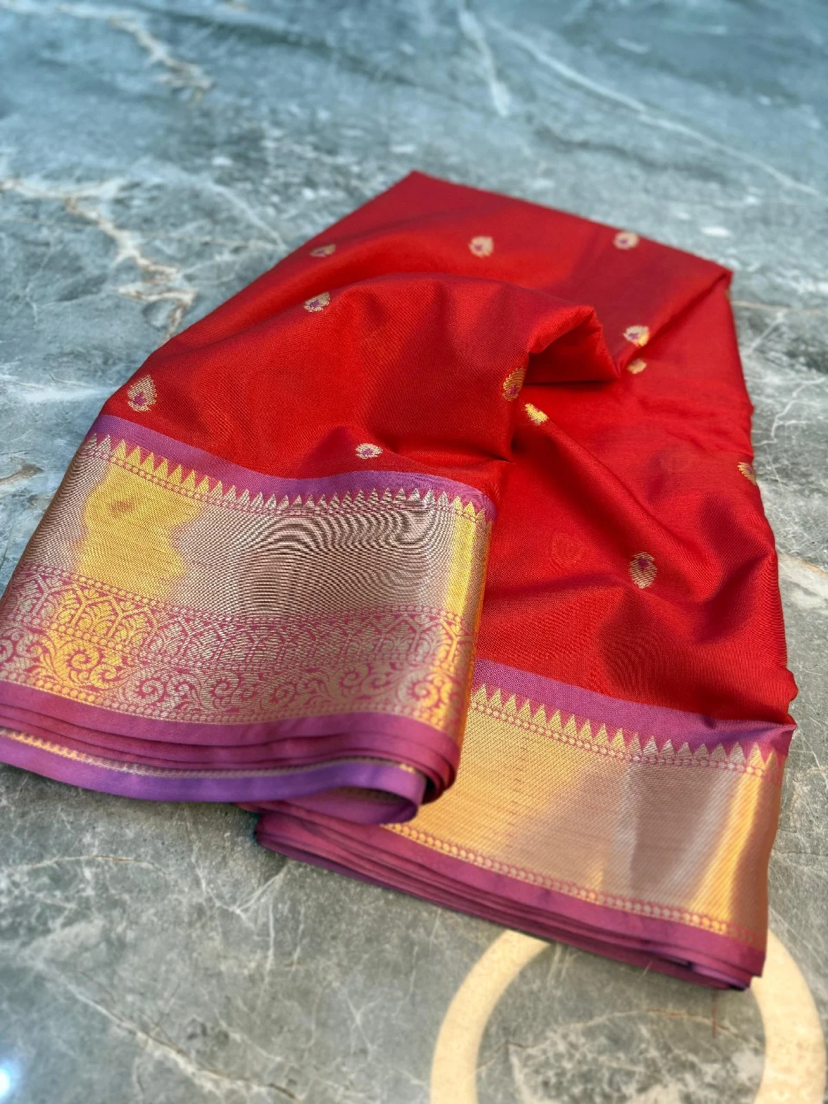 saree thumbnail 3