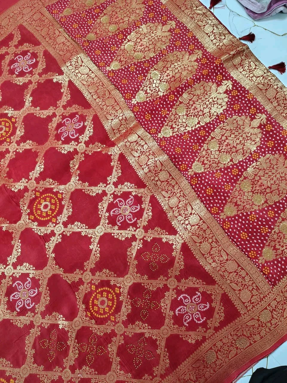 Meenakari Banarasi Sarees 1