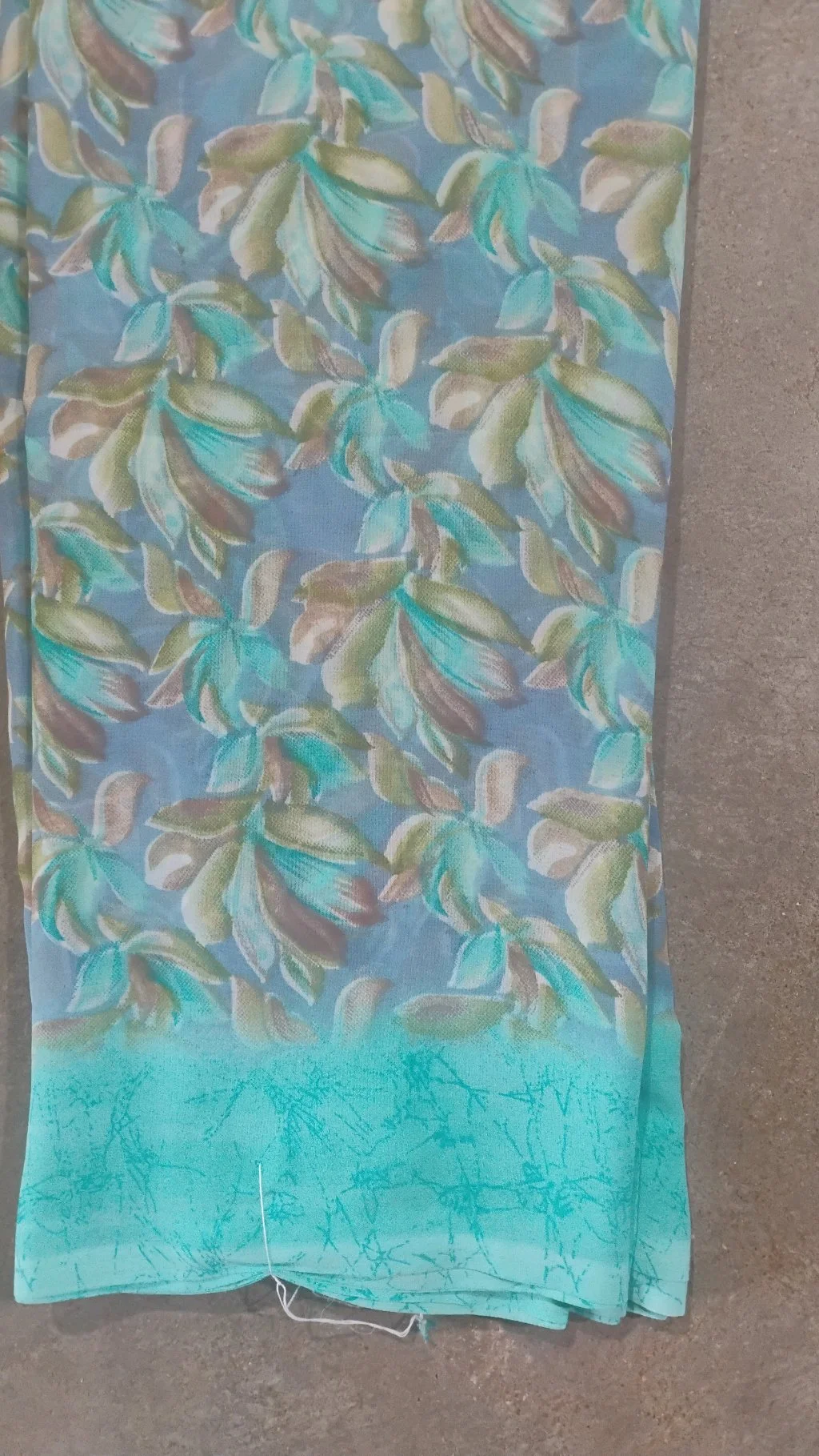 Combo Offer Purple Abstract Print & Aqwa Blue Chiffon Saree 6