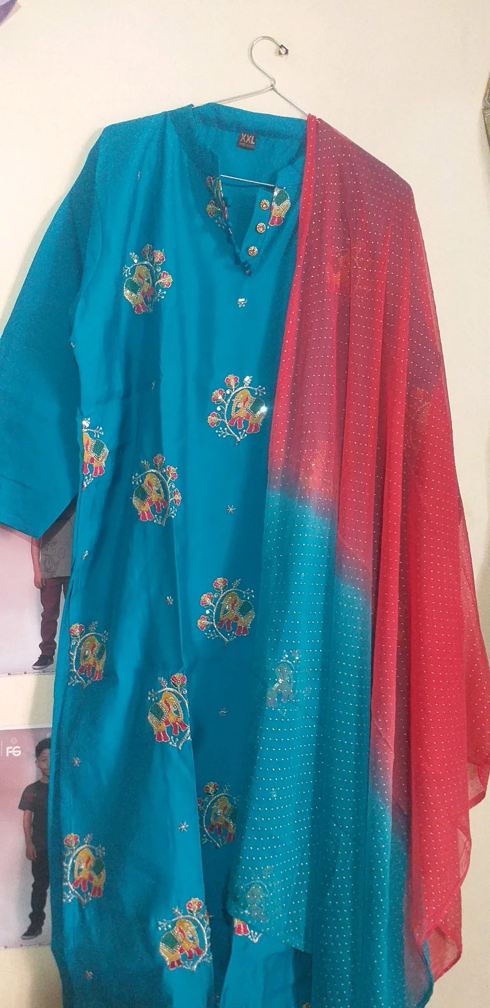 Blue Embroidered Kurta Set with Ombre Dupatta 3