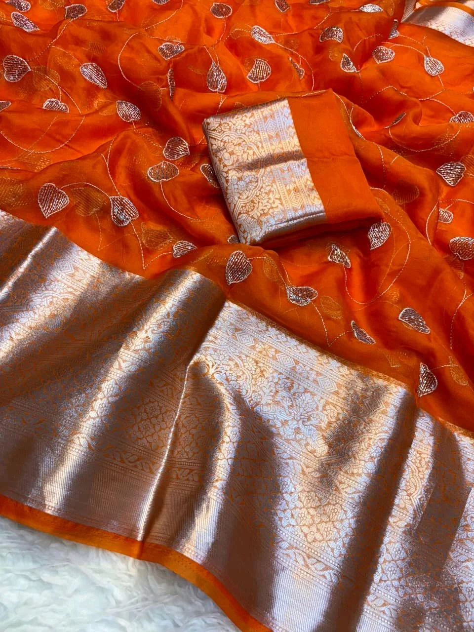 Kanchipuram Organza Saree with Silver Zari Leaf Embroidery and Rich Border 5