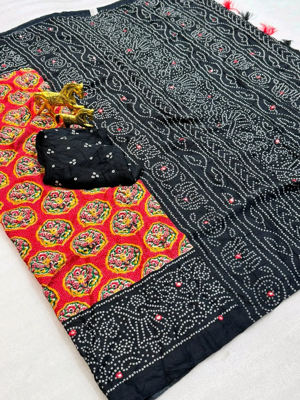 Bandhani Sarees thumbnail 4