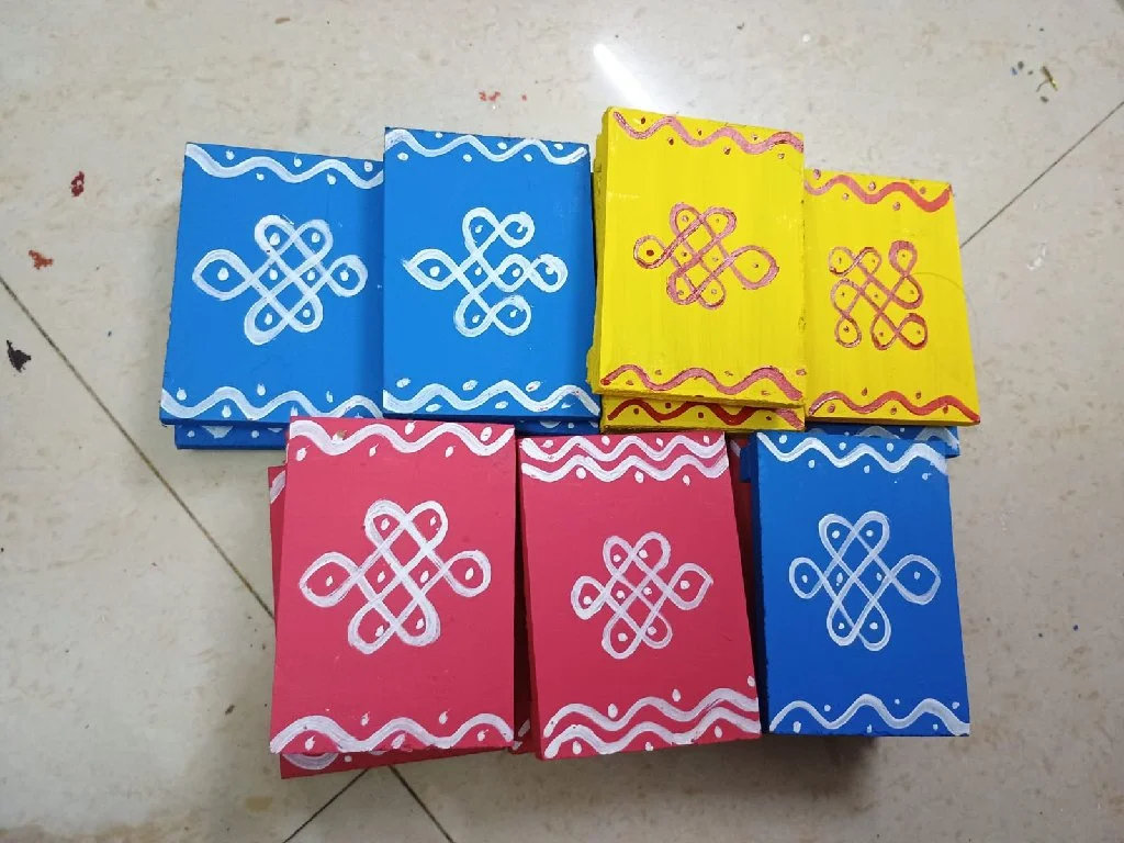 Hand Painted Kolam Manai