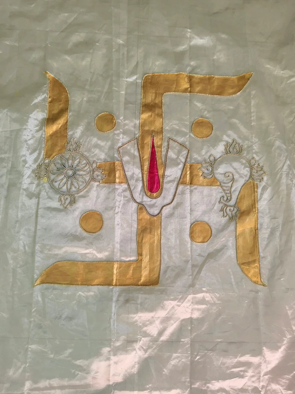 White Swastika and Vaishnava Symbols Adduthera For Indian Weading, thumbnail 2