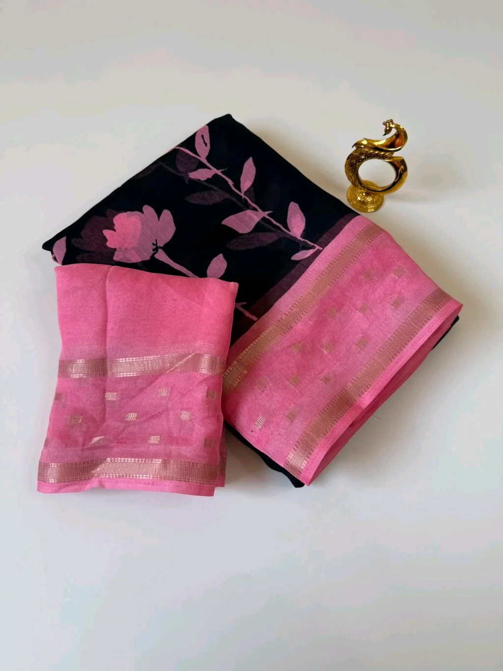 Floral Organza Saree with Zari Border 4