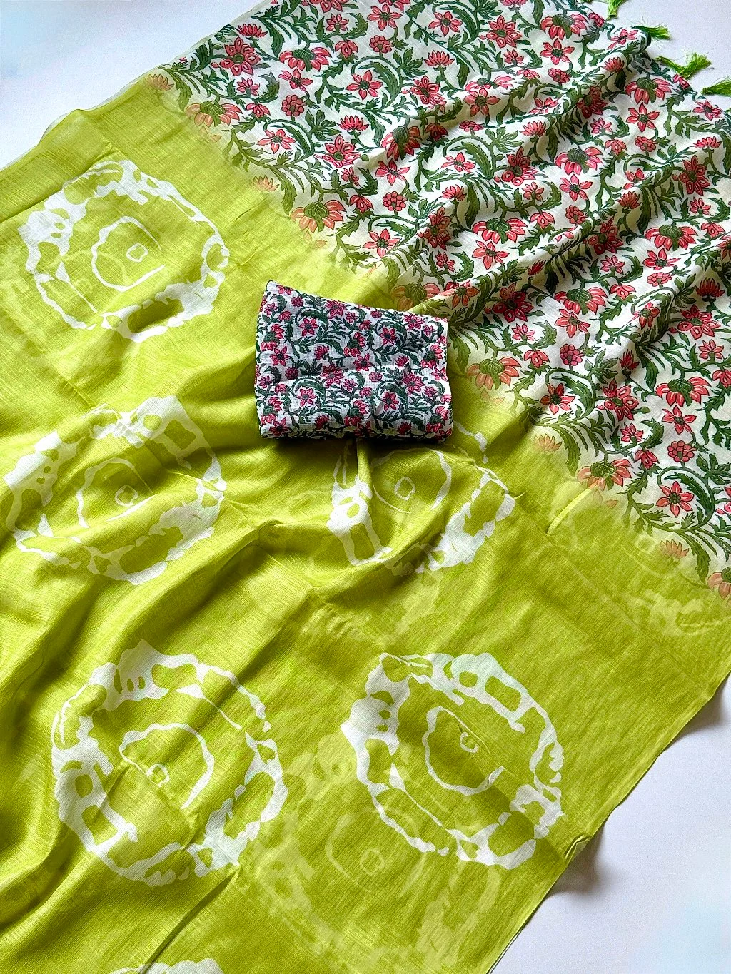 Soft Cotton Lenin Abstract Floral Print Fabric thumbnail 2