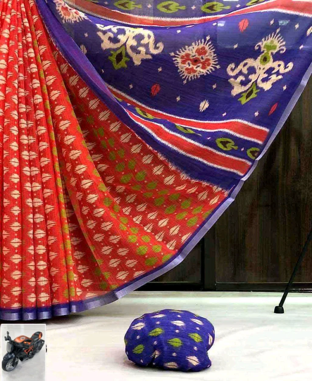 Linen Ikat Print Cotton Saree thumbnail 2