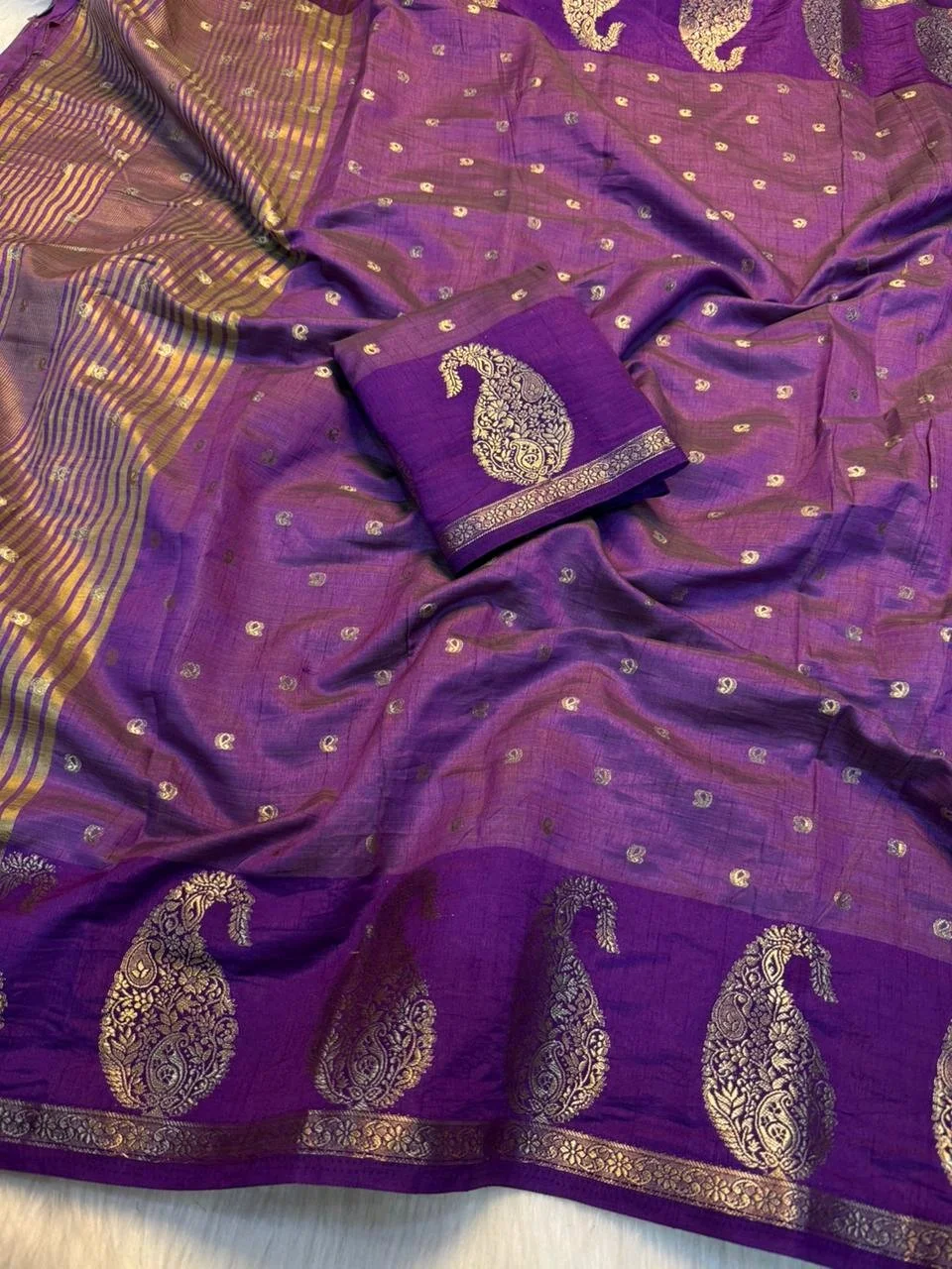 Soft Tusser  Silk Saree with Gold Zari Paisley Motifs 5