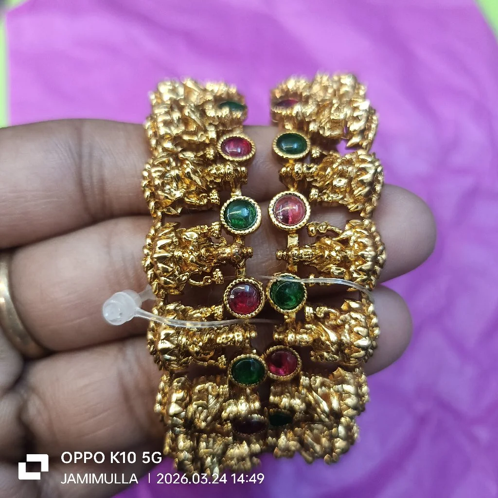 Antique Traditional Nakshi Kemp Stone Bangles