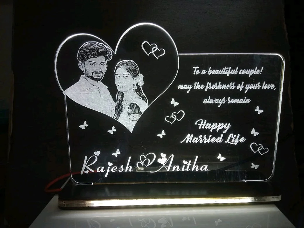 Customized Engagement Ring Acrylic Stand 5