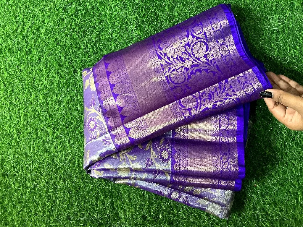 Purple Gold Zari Woven Silk Saree 2