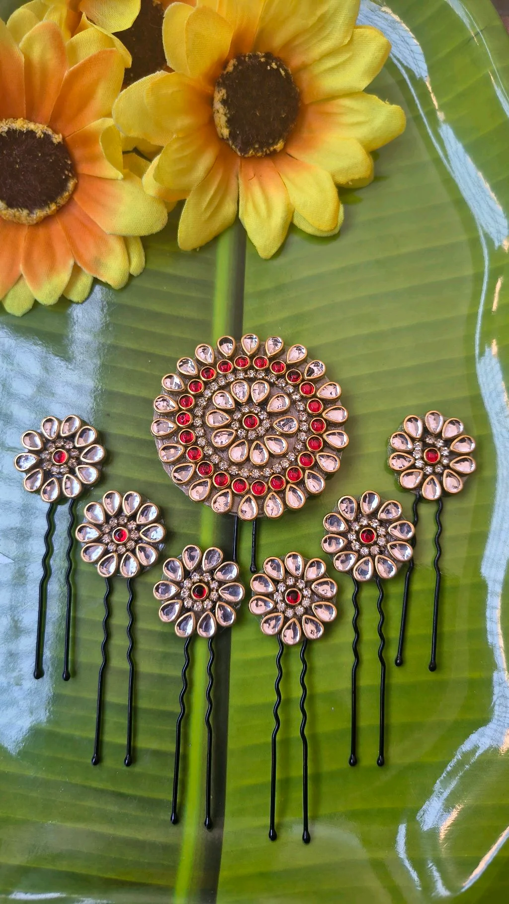 Kundan Stone Hair Accessory Set thumbnail 1