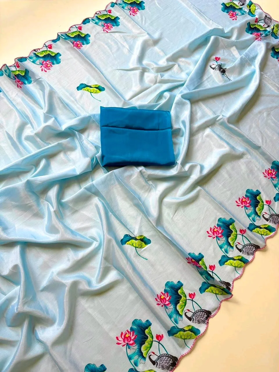 Soft Shinon Fabric Saree 9