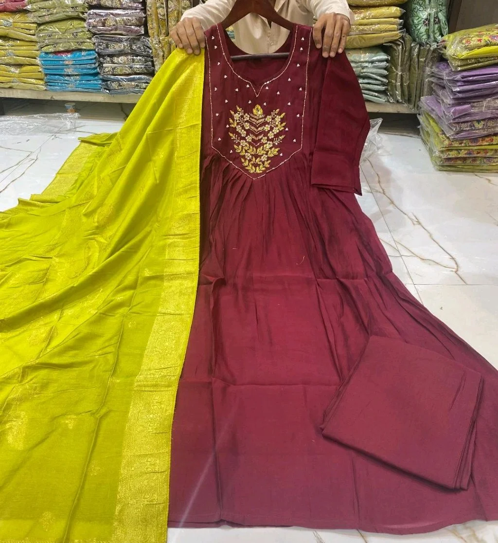Maroon Mulchanderi Anarkali Kurta Set with Yellow Dupatta thumbnail 2